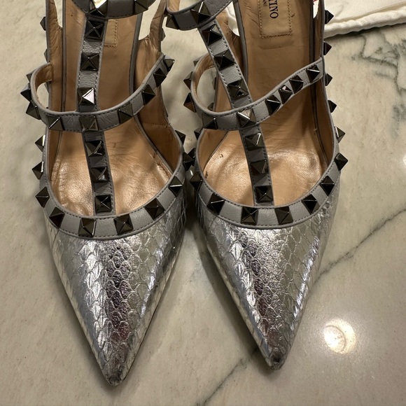 Valentino Rockstud Silver Heels - Picture 3 of 8